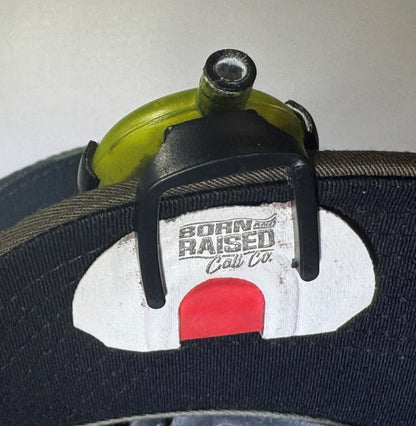 Hat clip, that holds a reed, Included 2 bottles Elk